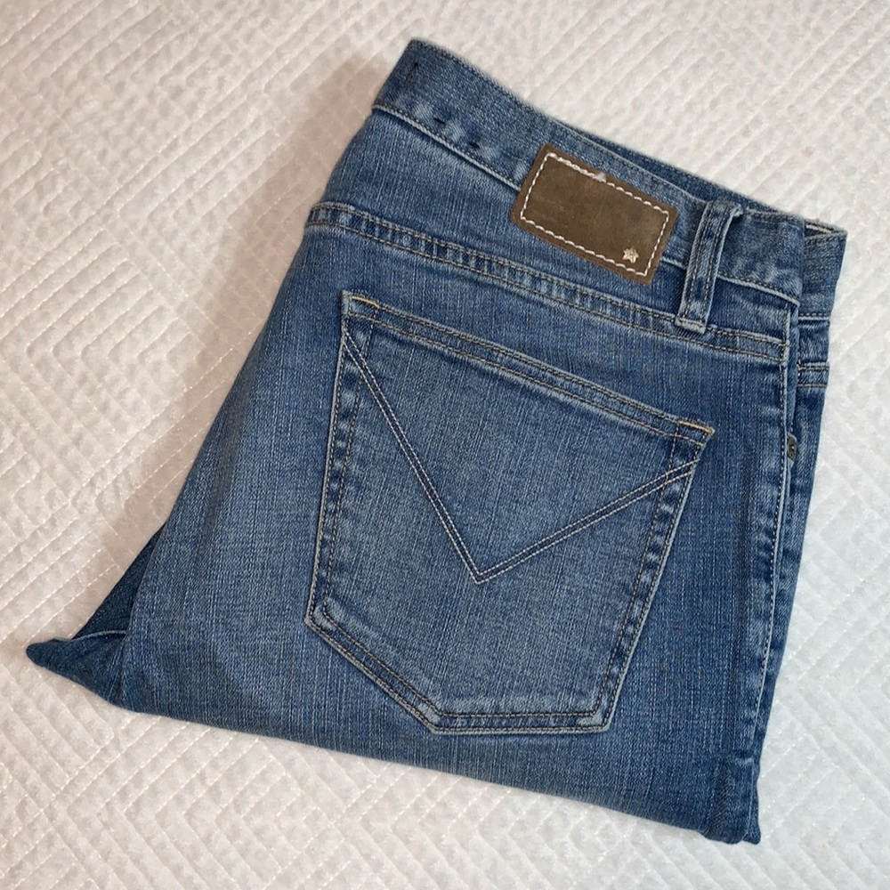 John Varvatos USA Bowery Slim Straight Medium Wash Blue Jeans, Men’s 32 Waist